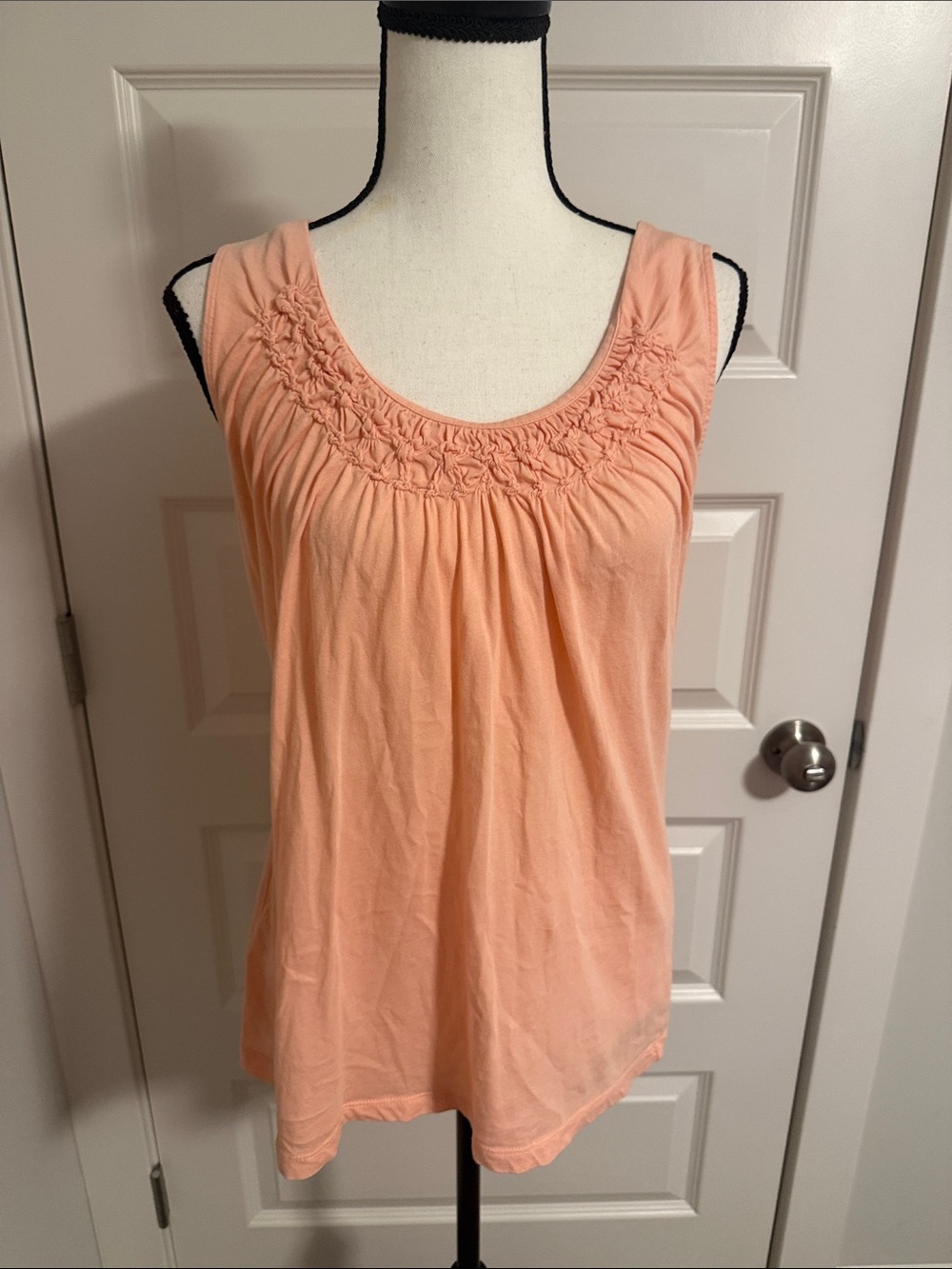 Loft| Sleeveless Peach Smocked Neck Women's Top